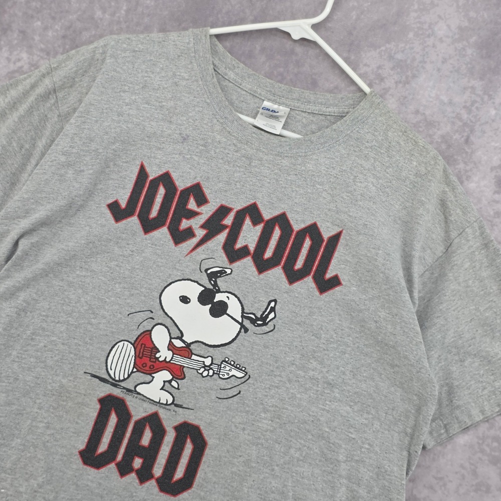 Vintage Y2K Peanuts Snoopy joe Cool Dad AC/DC Font T-Shirt